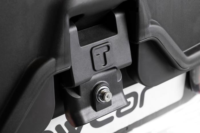 Vonóhorogra szerelhető vonódoboz Camper Alpha fekete (rövid)