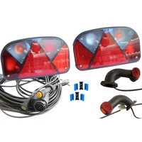 Lámpakészlet: ASPÖCK hátsó lámpák + ASPÖCK oldalsó helyzetjelző lámpák + MANTES 8m 13 tűs kábelköteg + gyorscsatlakozók