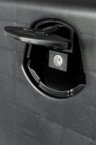 DAKEN 81100 JUST szerszámosláda 500x350x300mm 27l