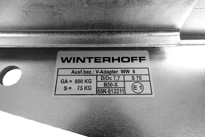 WINTERHOFF WW 8-G+V gömbfejes vonóhorog adapter 800 kg-os pótkocsihoz V-típusú vonórúddal