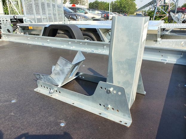 UNITRAILER motorkerékpár első kerékzár autó utánfutóhoz