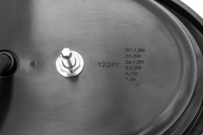 FRISTOM FT-355 LED univerzális hátsó lámpa süllyesztett szereléshez való házzal