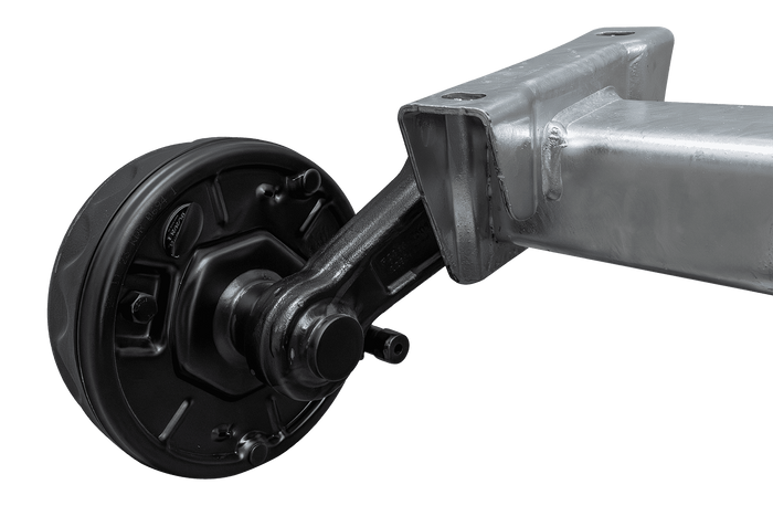 KNOTT VGB13 fékezett tengely pótkocsihoz/szállítóhoz 1350kg 1500mm 1950mm 4x100