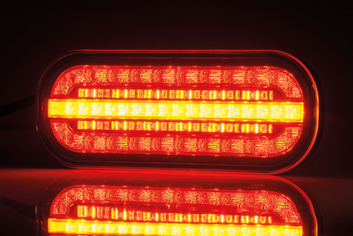 FRISTOM FT-320 LED bajonettzáras hátsó lámpa 3 funkciós univerzális