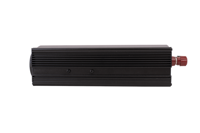 Feszültségátalakító 12V/230V (600/1200W) KAMAR E1924