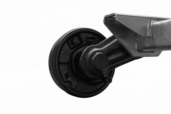 KNOTT VGB13-M fékezett tengely pótkocsihoz/szállítóhoz 1350kg 1450mm 1900mm 5x112