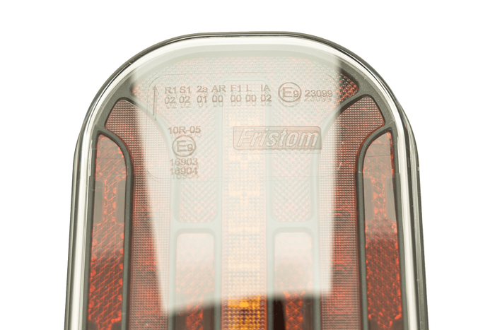FRISTOM FT-230 LED hátsó lámpa bajonettzárral, 6 funkciós, univerzális