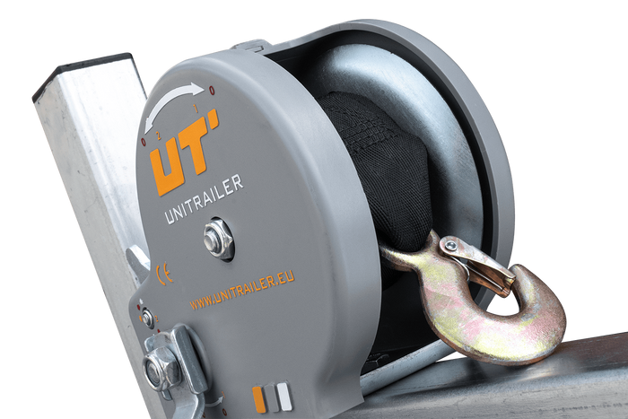 UNITRAILER szár csörlővel és konzollal csónakutánfutóhoz