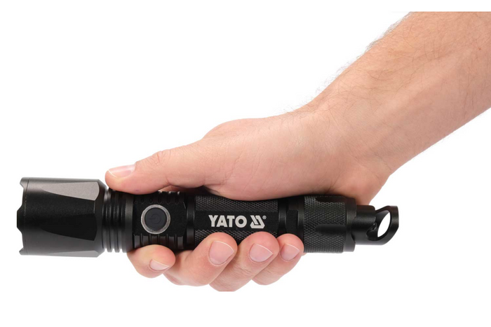 YATO YT-085609 LED 900lm multifunkciós zseblámpa, külső akkumulátor, sörnyitó, vészkalapács
