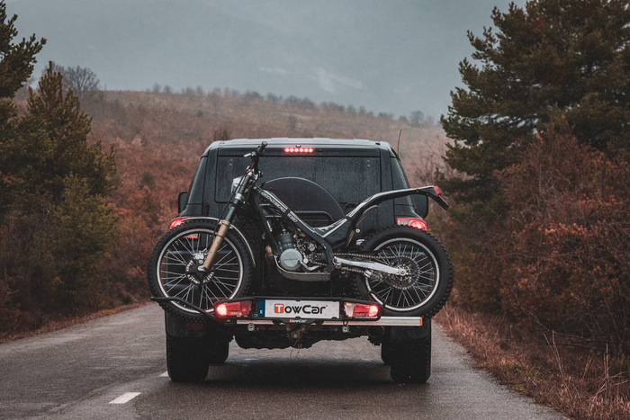 Towcar Balance - vonóhorogra szerelhető motorkerékpár-/kerékpártartó