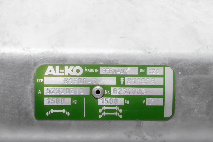 AL-KO COMPACT fékező tengely pótkocsihoz/szállítóhoz 1500kg 1400mm 1850mm 5x112