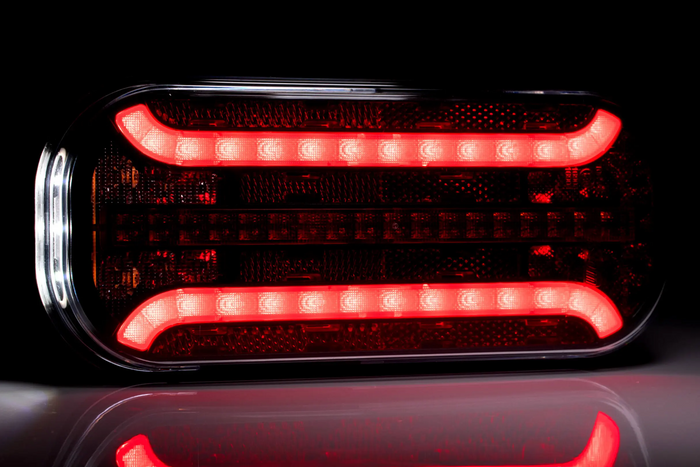FRISTOM FT-230 LED hátsó lámpa bajonettzárral, 6 funkciós, univerzális