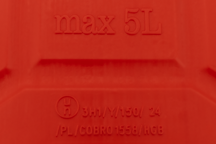 5 literes HERMON műanyag kanna tölcsérrel, piros