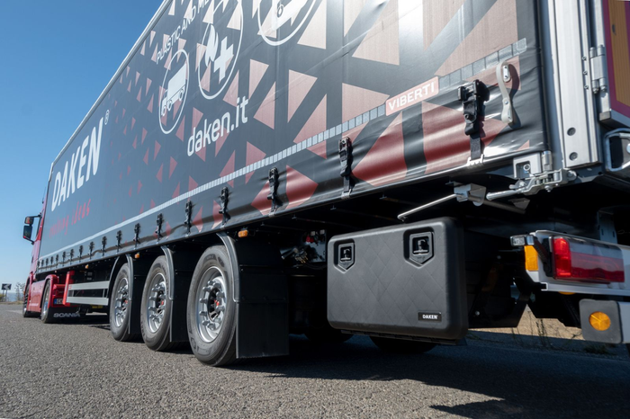 DAKEN 81206 ARKA szerszámosláda 858x522x500mm 134l