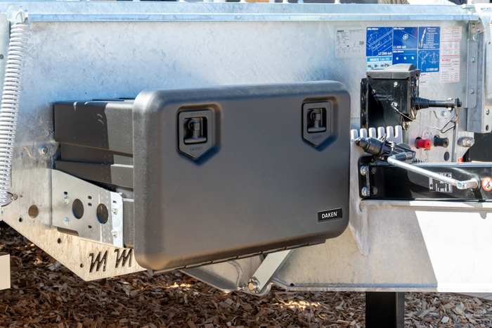 DAKEN 81205 ARKA szerszámosláda 685x500x500mm 109l