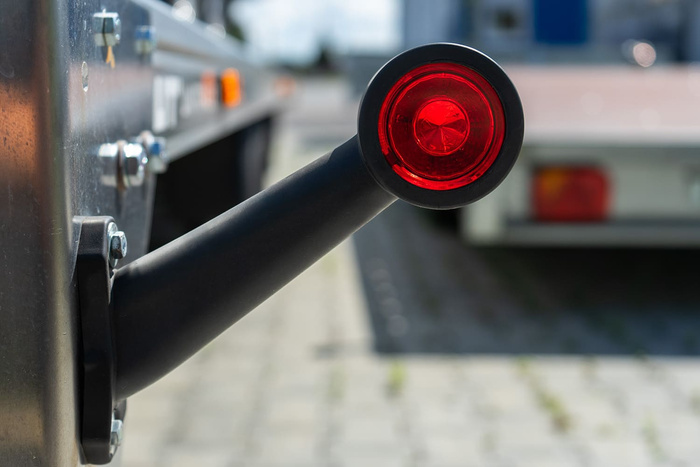 HORPOL LD 726/L LED-es bal oldali helyzetjelző lámpa gumikaron