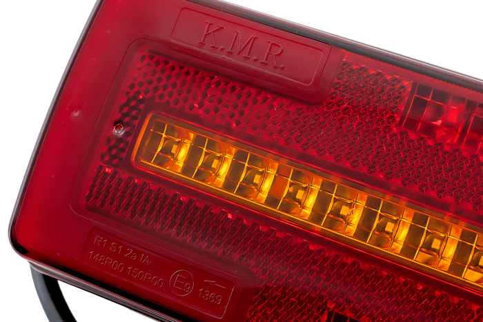 TruckLED L2301 LED hátsó lámpa 4 funkciós univerzális