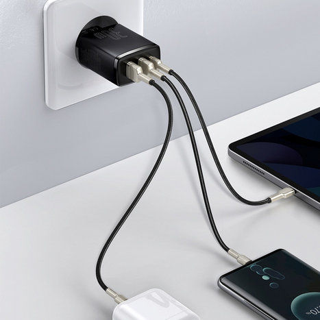 BASEUS Kompakt 2xUSB-A, USB-C fali töltő