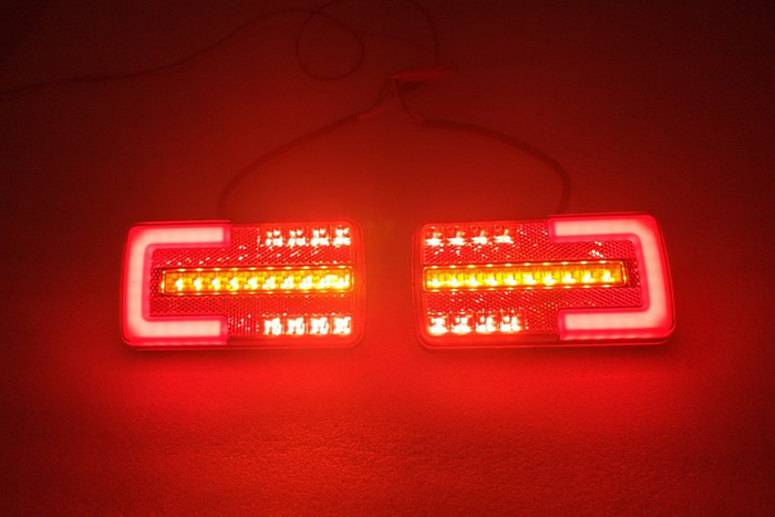 TruckLED L2301 LED hátsó lámpa 4 funkciós univerzális