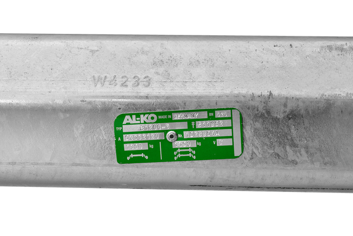 AL-KO COMPACT fékezős hajóutánfutó tengely 1350kg 1645/1755mm 2200mm 5x112