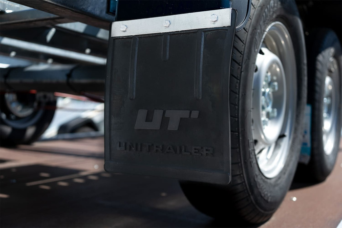 UNITRAILER gumi sárvédővédő 220/243mm