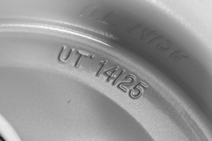 UNITRAILER acél felni 5.5Ix8"H2 3x128 csapágyakkal 6205-2RS