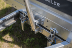 UNITRAILER hajtókaros emelő fogantyúkkal 1000 kg-os autó utánfutó billentéséhez és kirakodásához 500-865 mm