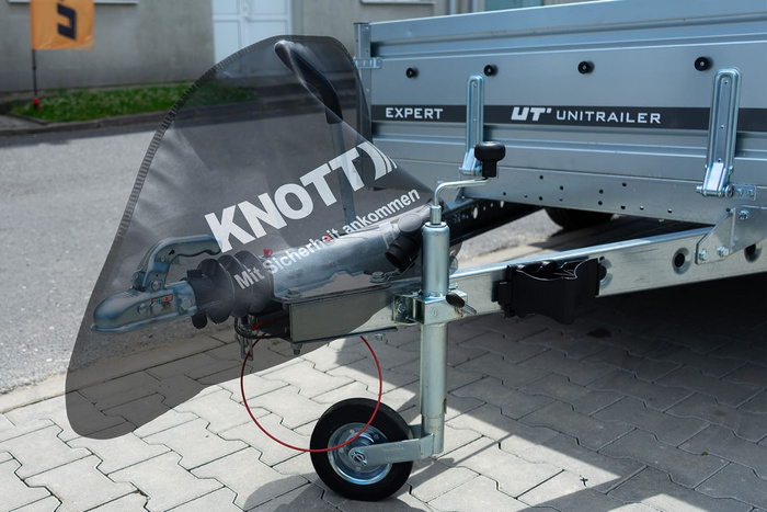 KNOTT fedél a ráfutószerkezethez - univerzális