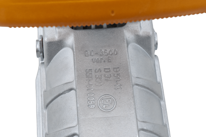 STEELPRESS BC-3500E-00-02+SD gömbfejes vonóhorog 3500 kg-os pótkocsihoz, 60,5 mm-es öntöttvas csővonórúddal