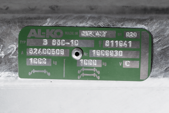 AL-KO COMPACT fékező tengely pótkocsihoz/szállítóhoz 1000kg 1200mm 1780mm 4x100