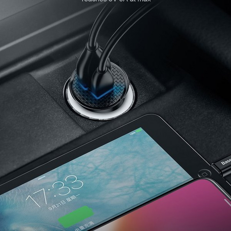 BASEUS Kör alakú műanyag USB-A, USB-C 30W-os autós töltő