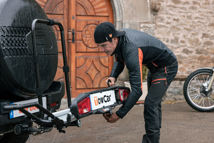 Towcar Balance - vonóhorogra szerelhető motorkerékpár-/kerékpártartó