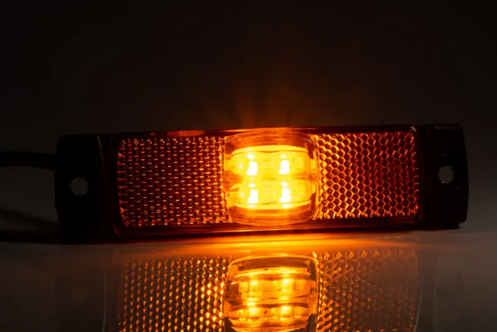 FRISTOM FT-017 univerzális LED-es helyzetjelző lámpa