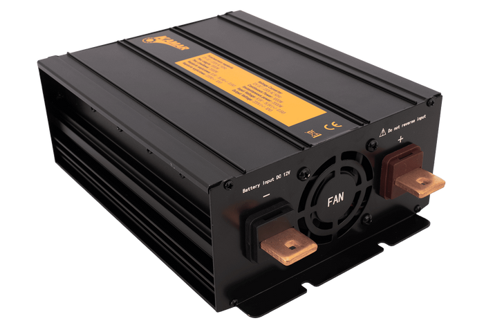 Feszültségváltó 12V/230V (1000/2000W) KAMAR E1926
