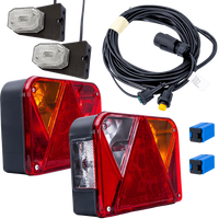 Lámpakészlet: DOBPLAST DPT35 hátsó lámpák + ASPÖCK FLEXIPOINT I oldalsó helyzetjelző lámpák + MANTES 4,5 m-es 7 tűs kábelköteg