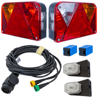 Lámpakészlet: DOBPLAST DPT35 hátsó lámpák + ASPÖCK FLEXIPOINT I oldalsó helyzetjelző lámpák + MANTES 5,2 m-es 13 tűs kábelköteg