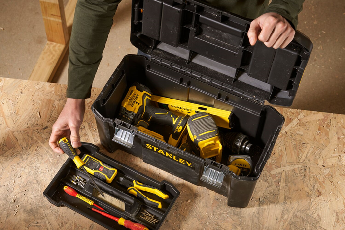 STANLEY ESSENTIAL STST1-75521 szerszámosláda 480x250x250mm 16.8l