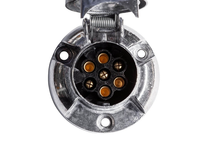 KAMAR 7 tűs aljzat vonóhoroghoz, fémből