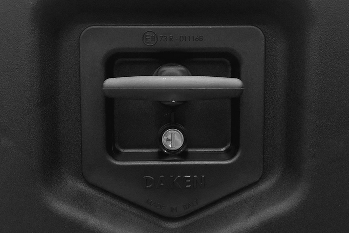 DAKEN 81006 WELVET szerszámosláda 830x500x470mm 120l